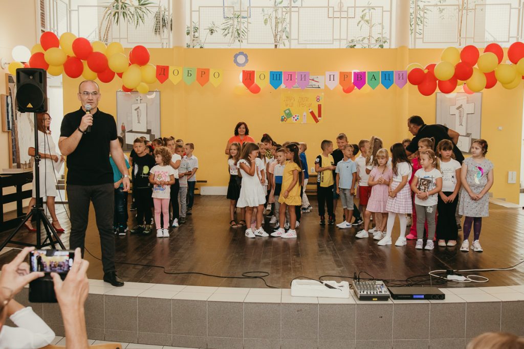 Počela nova školska godina za učenike osnovnih i srednjih škola u Ljuboviji.
