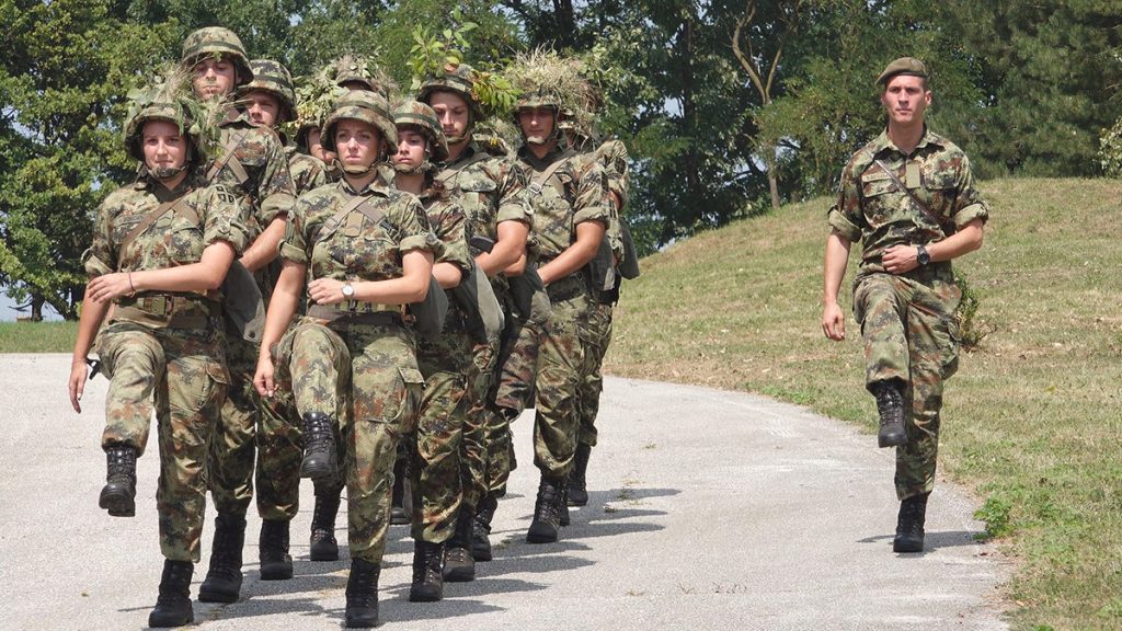 Dajana je ponosni vojnik Srbije. Od želje za putovanjem ljubav prema vojsci i otadžbini bila je jača, pa je dobrovoljno služenje vojnog roka za nju je bio prvi korak kako bi postala deo Vojske Srbije.