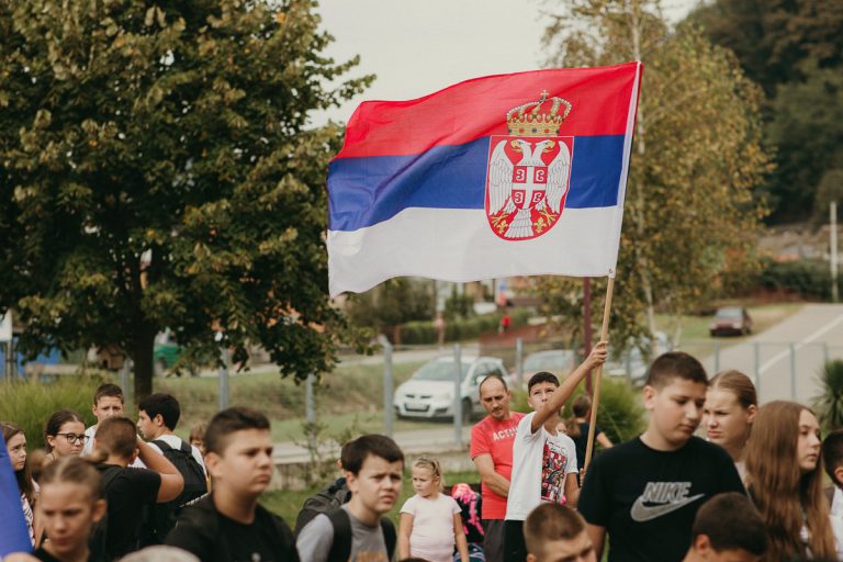 Jedan od najvećih praznika u novijoj istoriji, „Dan srpskog jedinstva, slobode i nacionalne zastave“, ove godine obeležen je u Osnovnoj školi „Petar Vragolić“ u Ljuboviji.