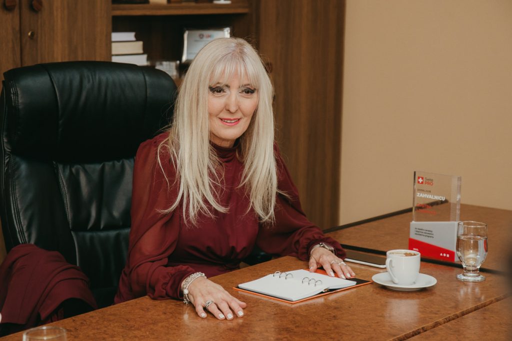 U sredu je u Ljuboviji boravila dr Zorica Jocić, rukovodilac Školske uprave za Kolubarski i Mačvanski okrug sa sedištem u Valjevu. Dr Jocić posetila je Ljuboviju gde se sastala sa predsednikom Privremenog organa opštine Ljubovija Milanom Jovanovićem, kao i direktorima svih obrazovnih ustanova.