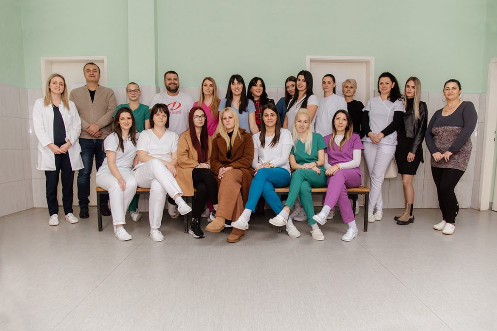 U Domu zdravlja Ljubovija za 23 radnika ponuđeni su ugovori za stupanje u stalni radni odnos.