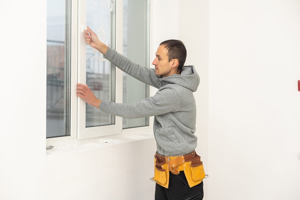 Opština Ljubovija raspisala je Javni poziv za dodelu bespovratnih sredstava domaćinstvima za energetsku sanaciju porodičnih kuća i stanova na teritoriji opštine Ljubovija.