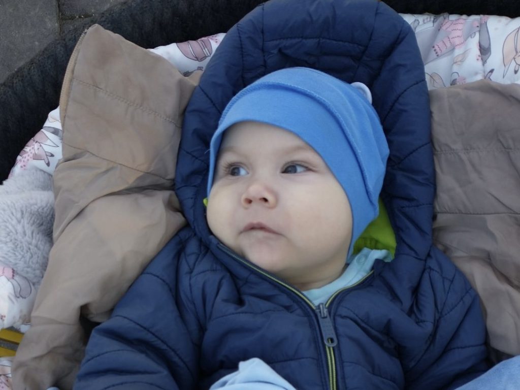 Pavle sada ima 10 kilograma i zovu ga Dundule, uvek se smeje i u centru je pažnje.