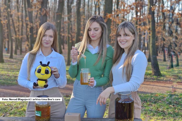 Ivana, Aleksandra i Nevena prave meleme iz Košnice. Njihov brend “Bee’s care” postao je široko poznat.
