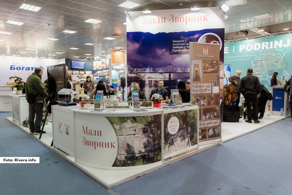 Direktorka Turističke organizacije opštine Mali Zvornik, Marina Gligorević kaže da je zajednički nastup na sajmu, kao regija Podrinja, izuzetna prilika za sve sve tri opštine i Grad Loznicu da zajedno pokažu svoje turističke kapacitete i naprave ukupnu ponudu za turiste. Takođe, istakla je da je sajam prilika i da se svaka opština individualno promoviše i prikaže kojim turističkim potencijalima raspolaže na svojoj teritoriji.