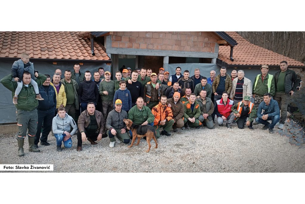 Četvrti put zaredom, Lovna sekcija "Cerova", uz podršku LU "Krupanj" organizovala je u nedelju “Hajku na lisicu”. Pored domaćina, učestvovali su lovci iz više lovačkih udruženja sa područja Mačvanskog okruga.