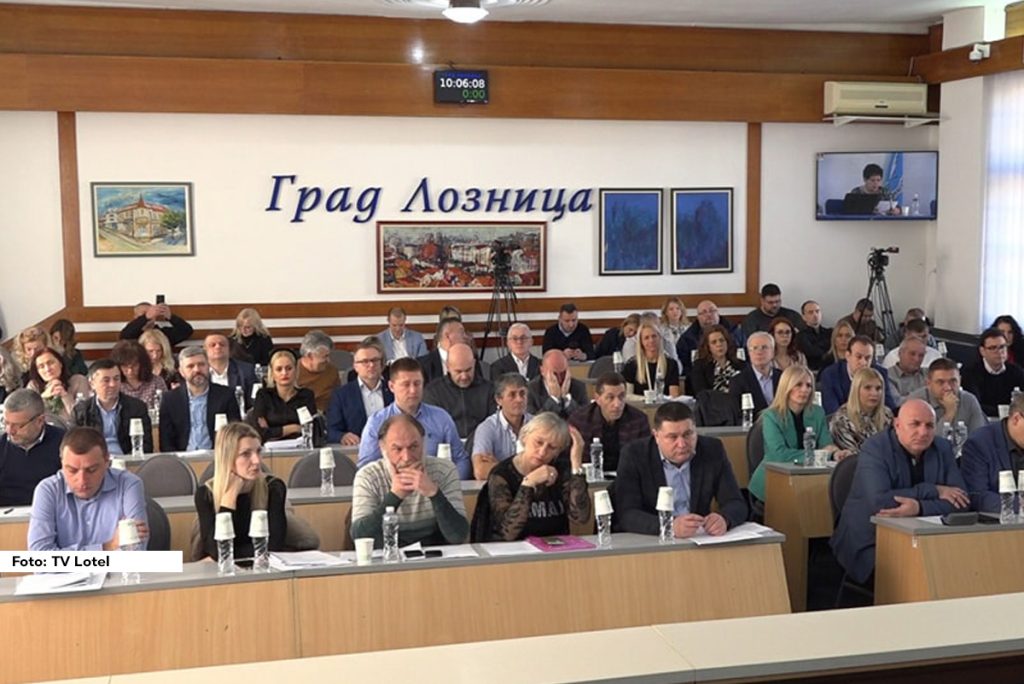 Na predlog 42 odbornika na mesto predsednika Skupštine grada izabrana je Milena Manojlović Knežević. Do završetka konsultacija sa mogućim posleizbornim partnerima, povučene su tačke dnevnog reda koje se tiču izbora gradonačelnika i ostalih članova rukovodstva grada.