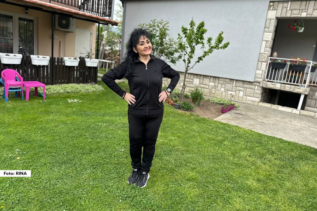 Svako bije neku svoju životnu bitku, a iako se neretko uzima zdravo za gotovo borba sa viškom kilograma može biti izuzetno teška, iscrpljujuća i u stanju je da promeni čitav život pojedinca. To je borba sa samim sobom, a odavno postoji latinska poslovica koja kaže – pobediti sam sebe najlepša je stvar, a neretko je i najteža. Žana Marković iz Čačka je žena čije ime je crvenim slovima zapisano u Crvenom krstu, jer je preko 80 puta dala krv, a i već se evidentirala kao dobrovoljni donor organa.