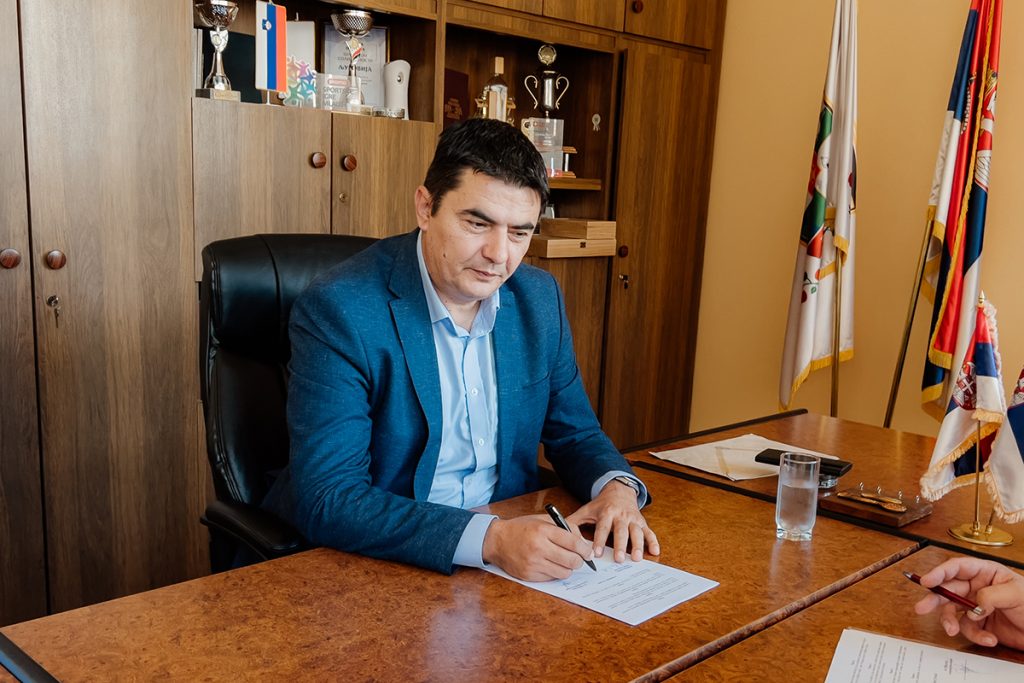 28.05.2024. primopredaja aparata za testiranje na drogu 4
