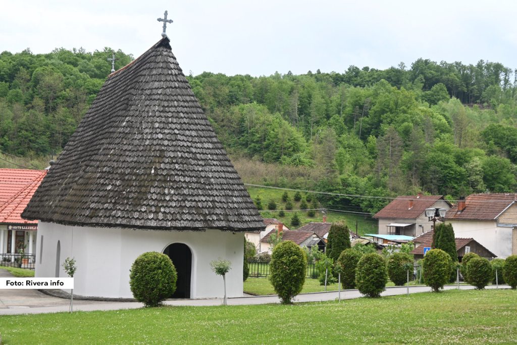 U utorak, 7. maja 2024. godine povodom opštinske slave opštine Osečina, a nakon svečane liturgije, rezanja slavskog kolača i slavske litije, u parohijskom domu u Osečini sa početkom u 19 sati predstavljena je publikacija  „Stara crkva Vaznesenja Gospodnjeg u Osečini “ dr Jelene Glušac.