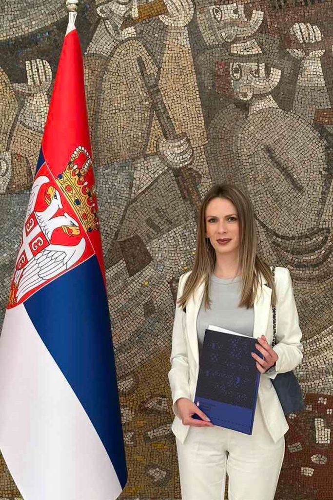 Kancelarija za mlade Ljubovija Rivera info 03