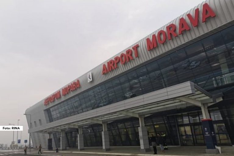 Letnja sezona letova počela je sa aerodroma Morava u Lađevcima kod Kraljeva. Prošlog utorka, 11. juna krenuli su letovi na relaciji Kraljevo - Solun - Kraljevo i ona je dostupna za putnike utorkom i subotom.