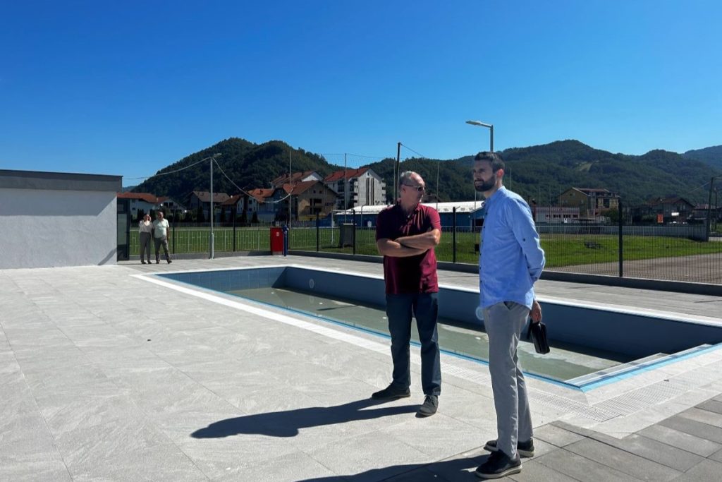 Foto Primopredaja radova bazen 1