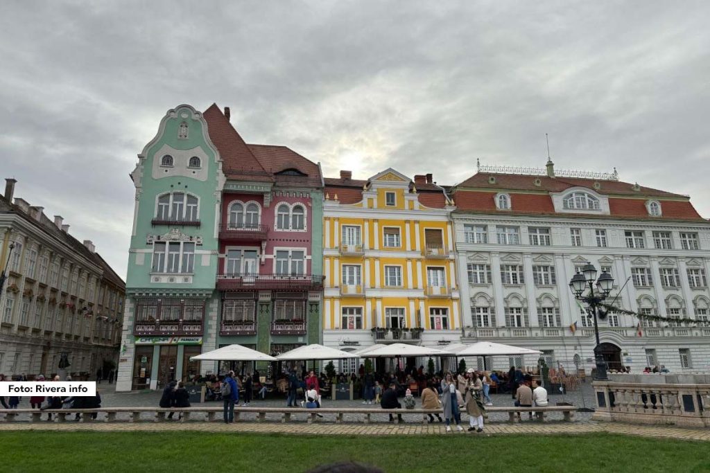 Temišvar, grad u zapadnom delu Rumunije, poznat je po svojoj bogatoj istoriji, kulturnoj raznovrsnosti i arhitektonskim lepotama. Međutim, jedna od najupečatljivijih atrakcija koja je privukla pažnju turista iz celog sveta jeste šarmantna "ulica kišobrana".