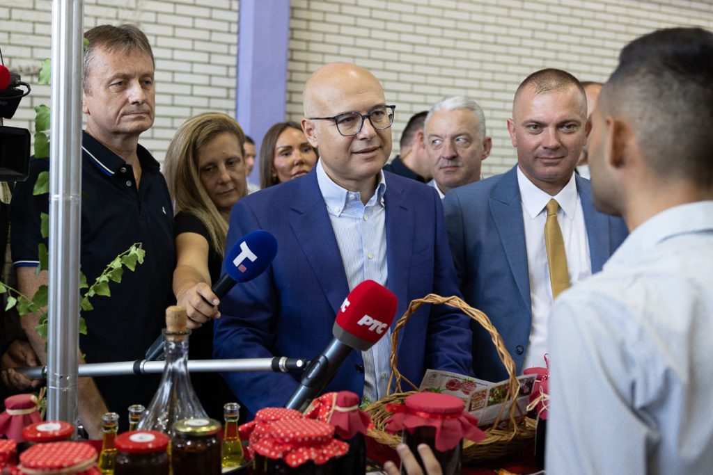 Sajam sljiva 2024 nedelja sajt 2056