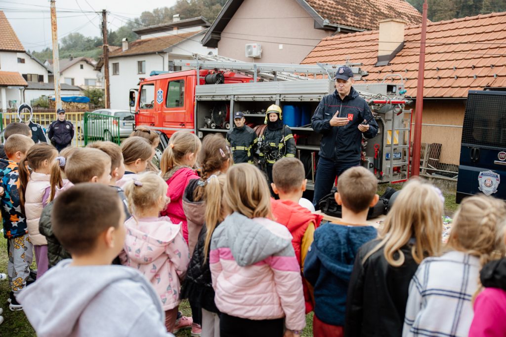 Rivera info upoznavanje sa Policijom deA ja nedelja 7