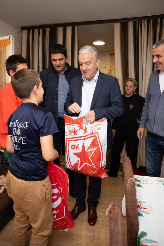 Zvezdin dres za decaka u Velikom Majdanu 3