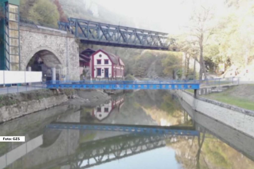 Hidrocentrala na Đetinji ponosi se titulom najstarije hidroelektrane u Evropi. Ova značajna građevina svedoči o viziji Nikole Tesle, čija je inovacija električne energije ostavila dubok utisak ne samo u Americi, već i na Balkanu.