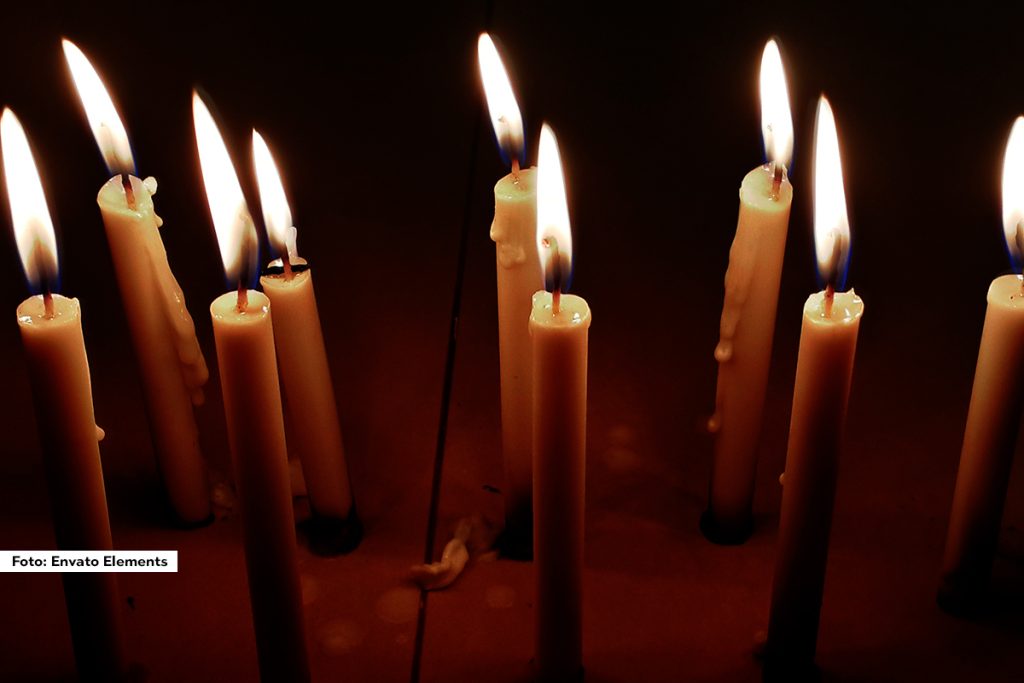 Vlada Srbije proglasila je Danom žalosti subotu, 2. novembar 2024. godine, povodom stradanja 14 građana u Novom Sadu, zbog urušavanja konstrukcije železničke stanice, navodi se u Odluci koju je potpisao premijer Miloš Vučević. U Novom Sadu proglašena je trodnevna žalost.