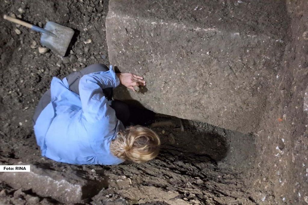 Tokom arheološkog istraživanja u Turskoj, naučnici su došli do značajnog otkrića kada su u crkvi Svetog Nikole u okrugu Demre, u provinciji Antalija, pronašli sarkofag.