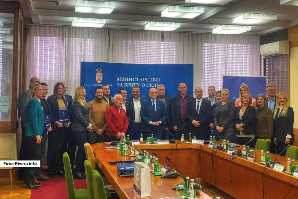Opština Bogatić nastavlja uspešnu saradnju sa Ministarstvom za brigu o selu kroz projekte usmerene na unapređenje života mladih u seoskim sredinama. Cilj ovih inicijativa je zadržavanje mladih na selu i obogaćivanje njihovog društvenog života.