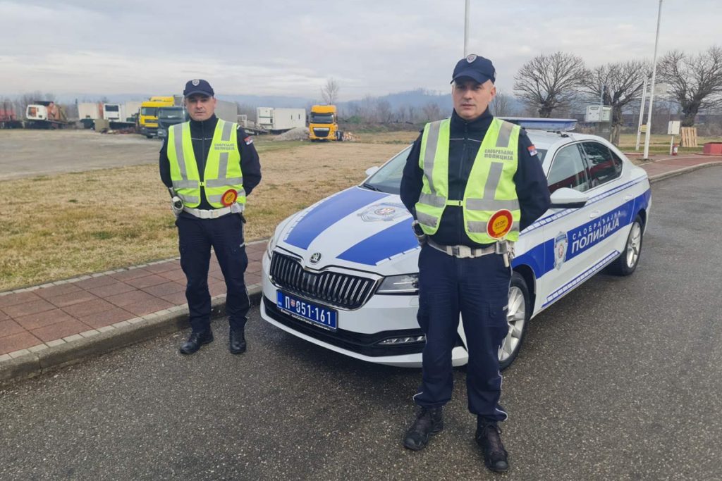 Loznica saobracajna policija 02
