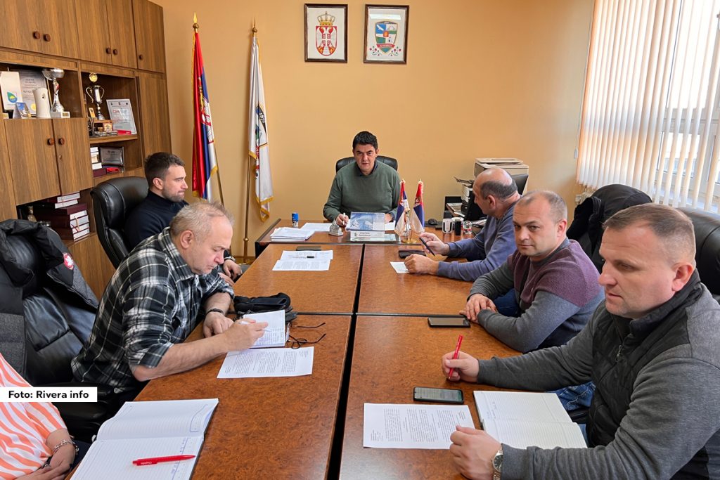 U Ljuboviji je 7. februara 2025. godine održana sednica Opštinskog veća opštine Ljubovija, kojom je predsedavao predsednik Opštinskog veća Milan Jovanović. Na dnevnom redu se nalazilo 10 tačaka, a sednici su prisustvovali svi članovi Opštinskog veća.