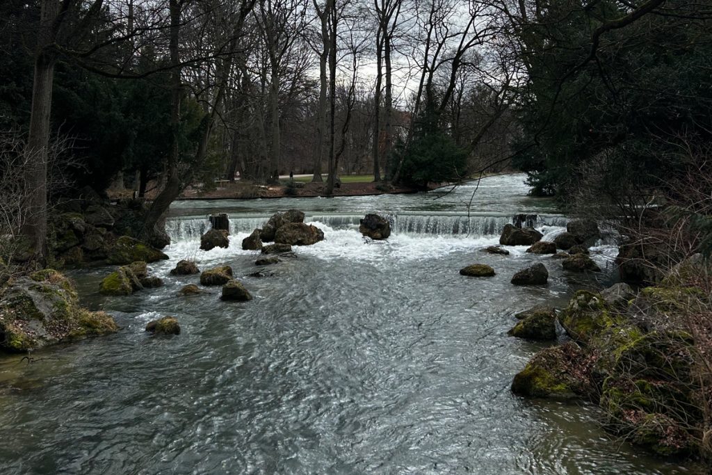 Engleski park Minhen Rivera info 02