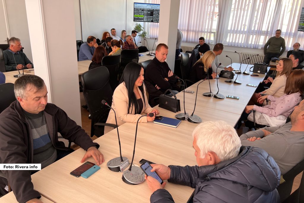 U petak, 21. marta, sa početkom u 10 časova u Ljuboviji je održana 9. redovna sednica Skupštine opštine kojoj je prisustvovalo 23 odbornika.