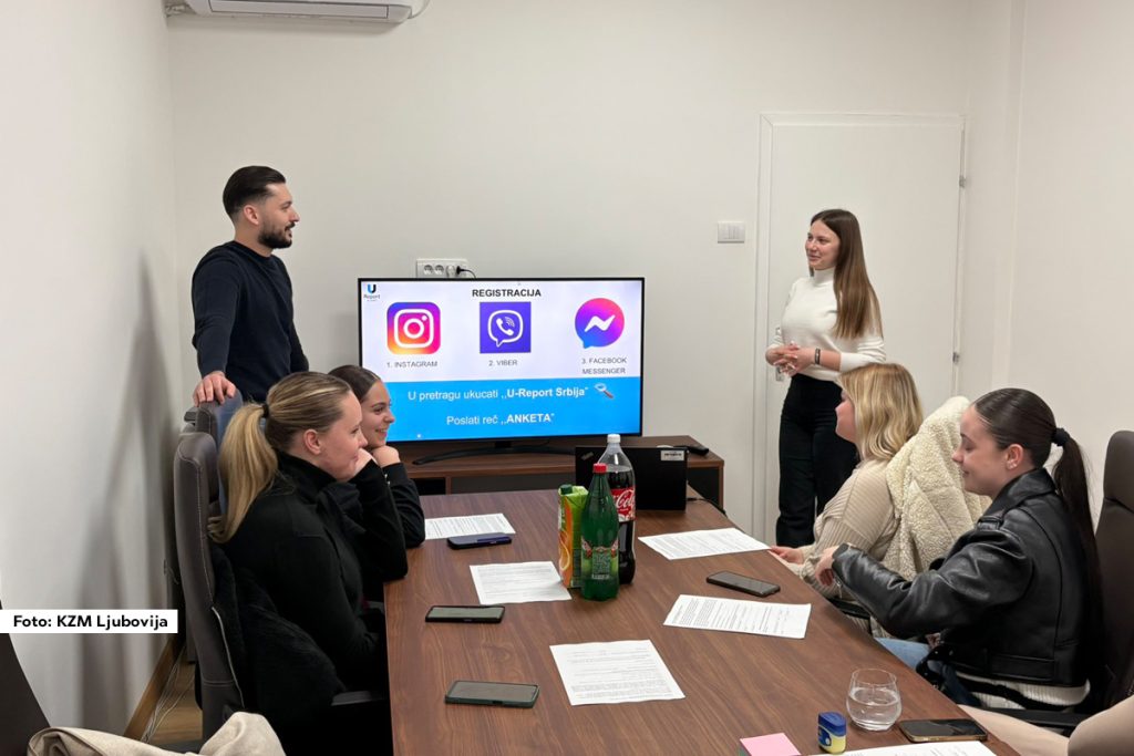 U toku je proces izrade Lokalnog akcionog plana za mlade opštine Ljubovija za period 2026-2028. godine. Ukoliko imaš između 15 i 30 godina i živiš u Ljuboviji, pozivamo te da popuniš anonimnu anketu koja ima za cilj da ispita potrebe i probleme mladih.