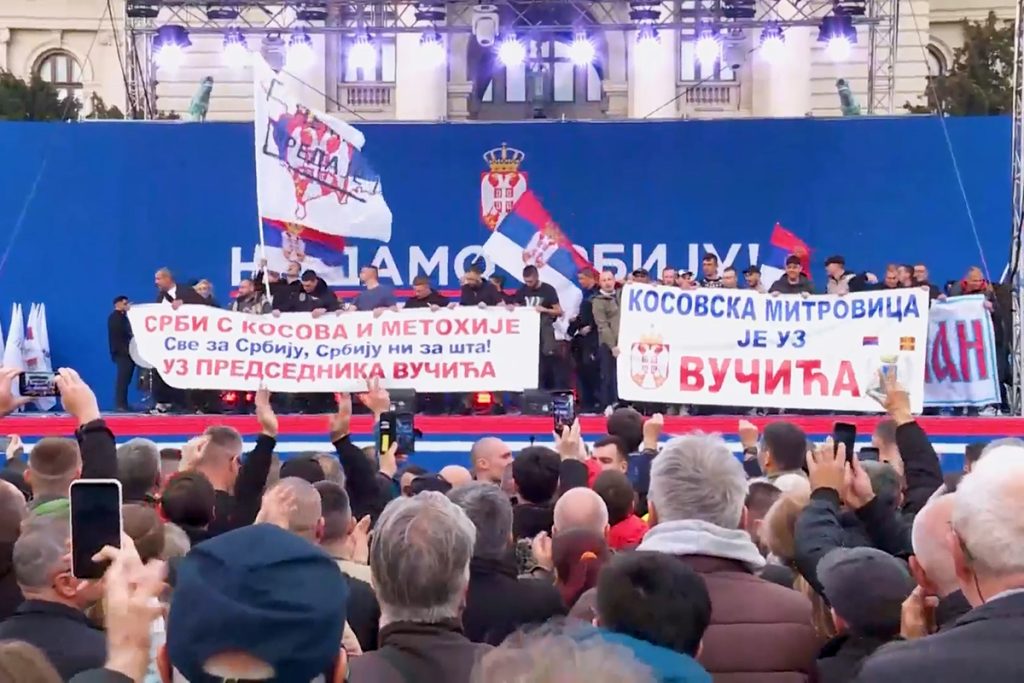 pripreme za najveci skup u Beogradu Ne damo Srbiju RINA 02