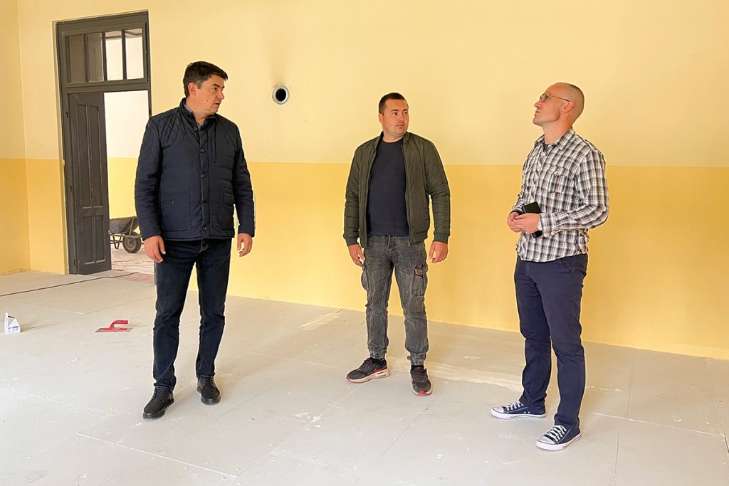 obilazak radova na rekonstrukciji skole u Donjoj Ljubovidji Rivera info 2025 02
