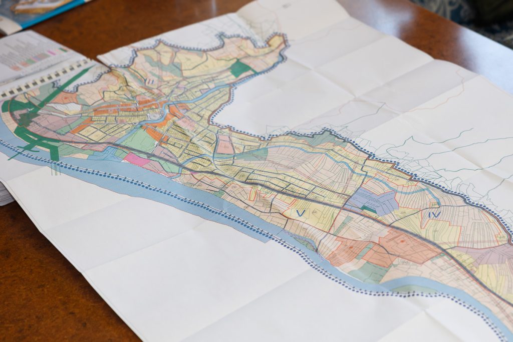 Sastanak na temu uredjenja gradske plaze u Ljuboviji 9