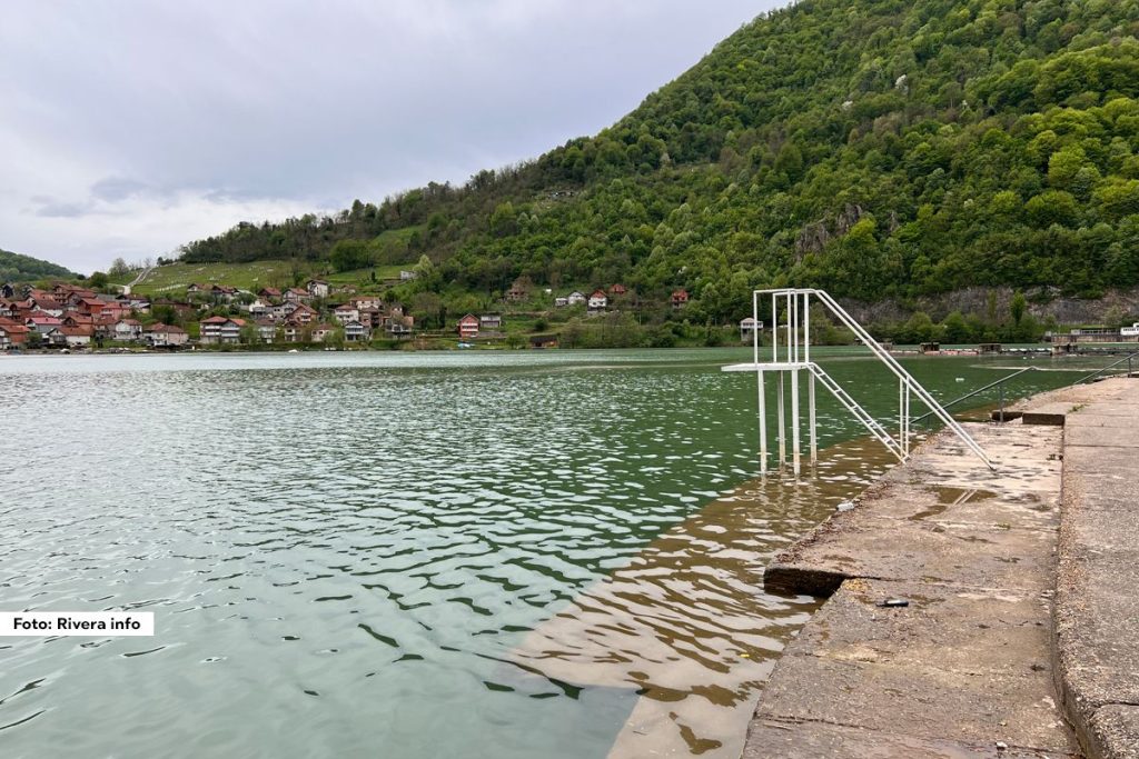 Veliki broj učesnika jubilarne 15. „Skobaljijade i gurmanijade“ okupio se 7. juna 2025. godine na obali Drine u Malom Zvorniku, pružajući podršku ovoj tradicionalnoj manifestaciji, čiji su domaćini bili Opština Mali Zvornik i opštinska Turistička organizacija.