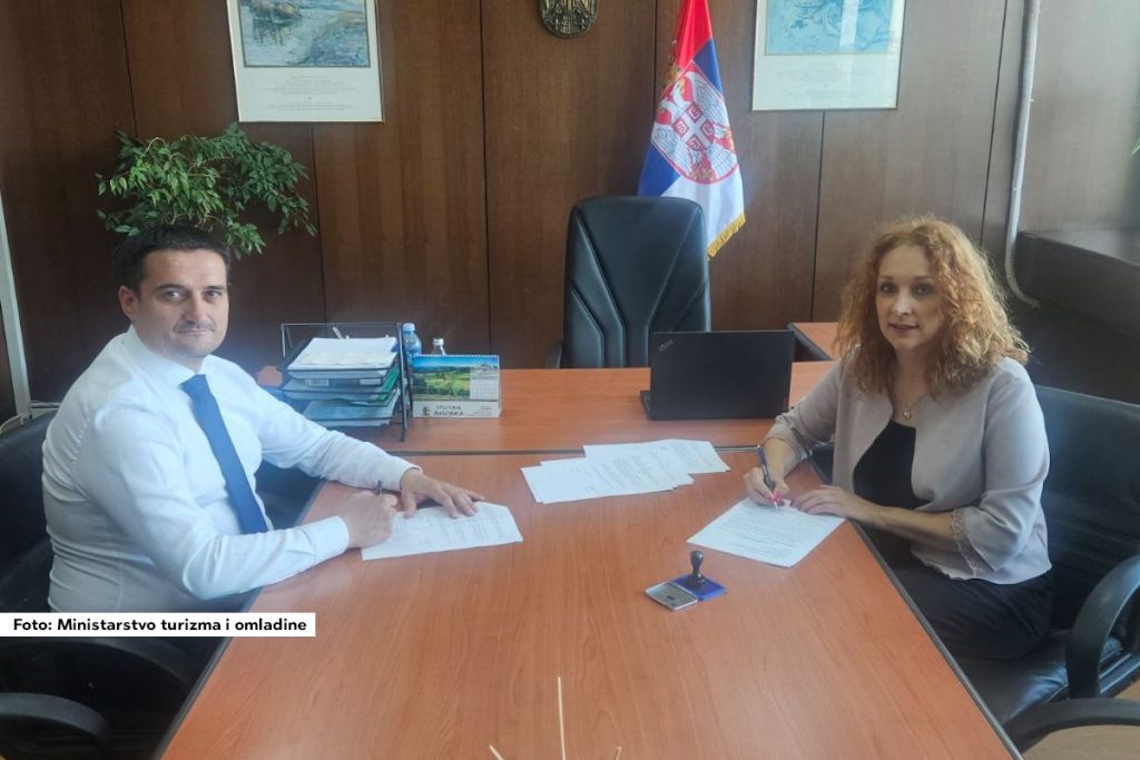 U četvrtak, 12. juna 2025. godine, u Beogradu je potpisan Ugovor o sufinansiranju manifestacije "Dani Drinske regate u Ljuboviji 2025".