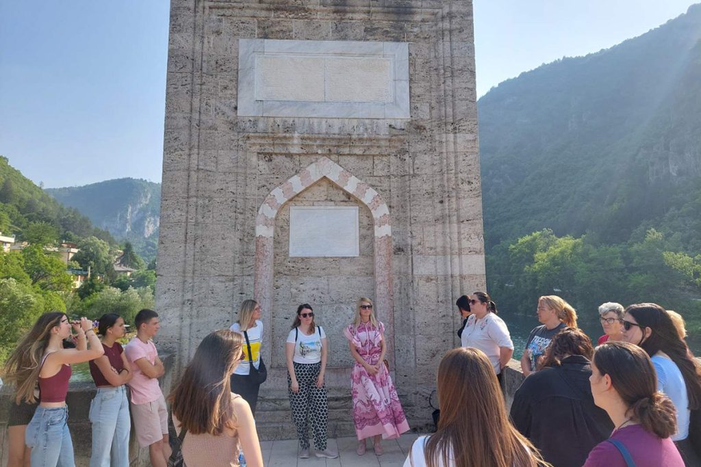 poseta ucenika iz Slovenije Ljubovija Rivera info 07