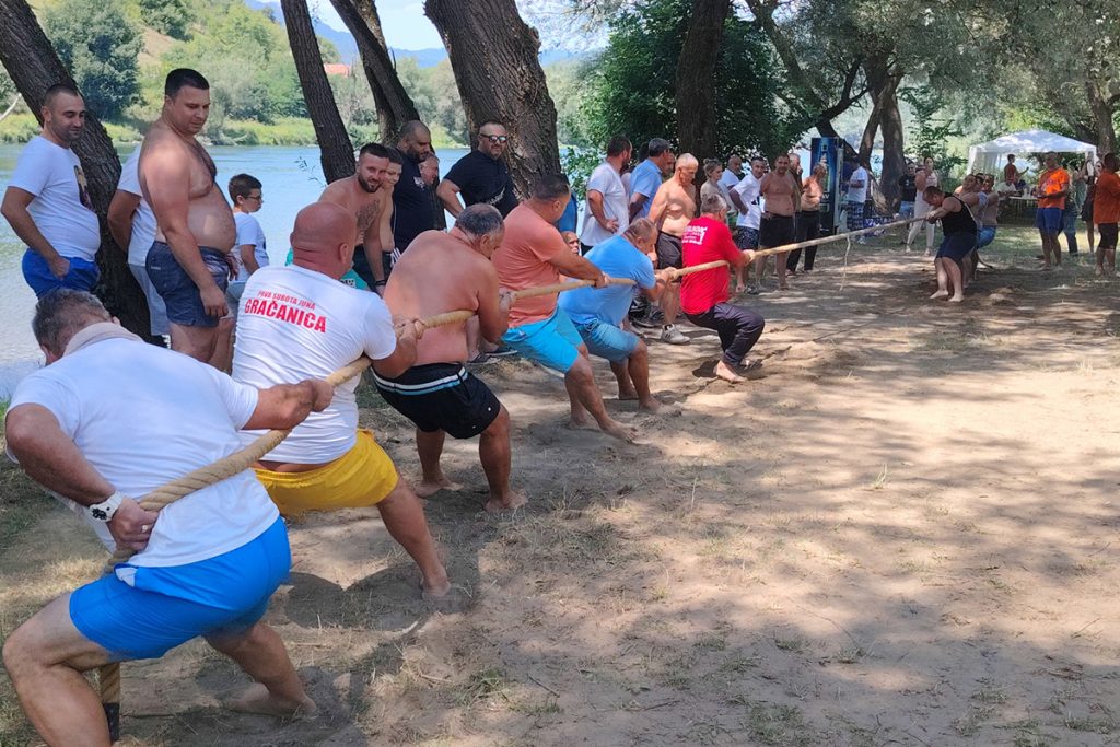 Seoski viseboj Lonjin Rivera info 03