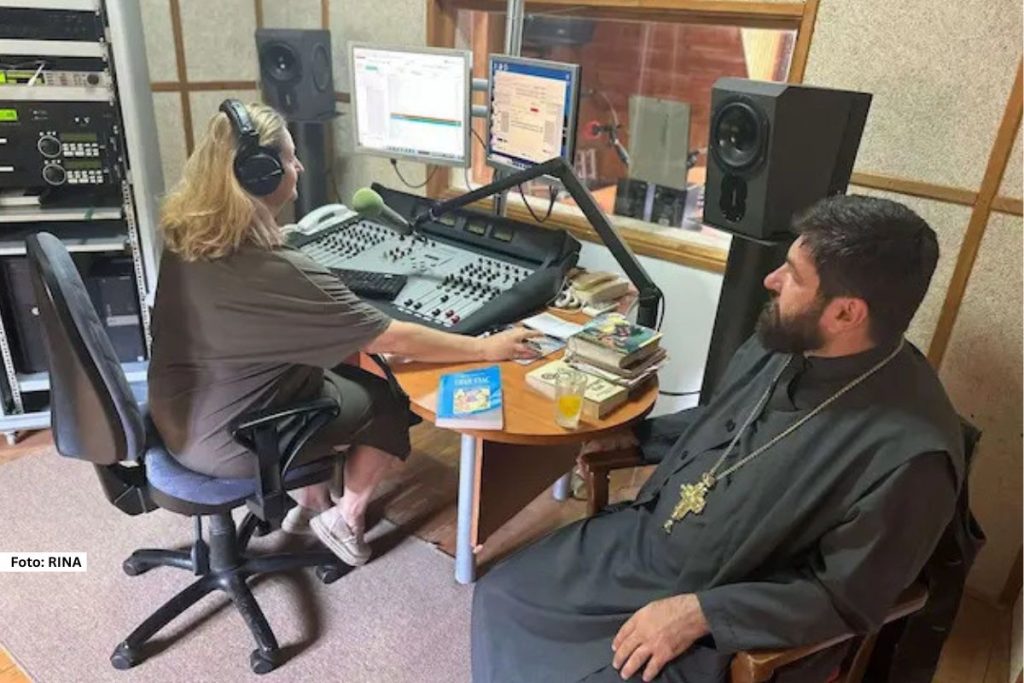 Radio Mileševa svakodnevno iz srca velike srpske svetinje,  manastira Mileševa, prenosi poruke vere, nade i duhovnosti širom sveta.