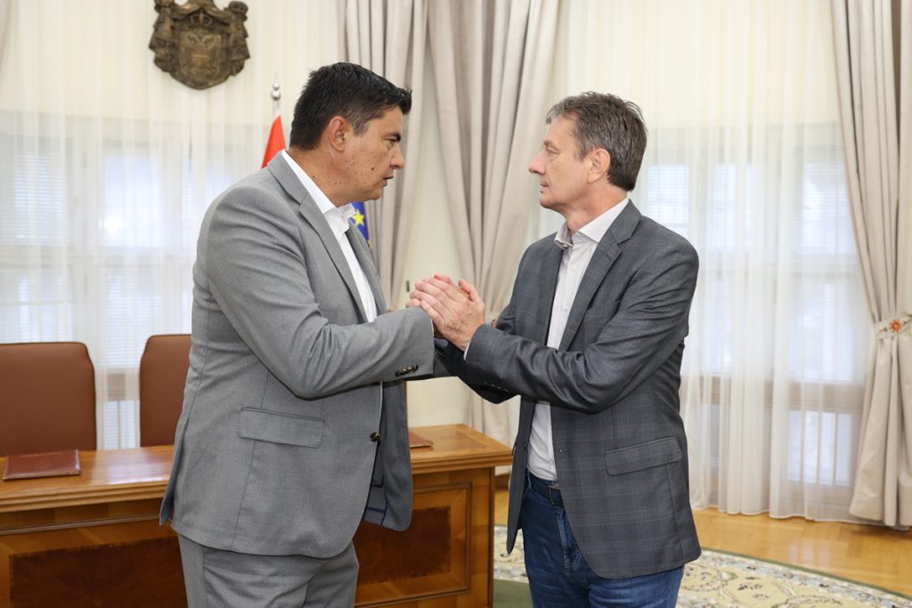 Potpisan ugovor Uzovnica Gracanica Rivera info 04