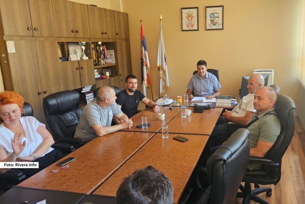Ljubovija - Sednica Opštinskog veća, 45. po redu, održana je u četvrtak 07. avgusta 2025. godine, sa početkom u 10.00 časova.