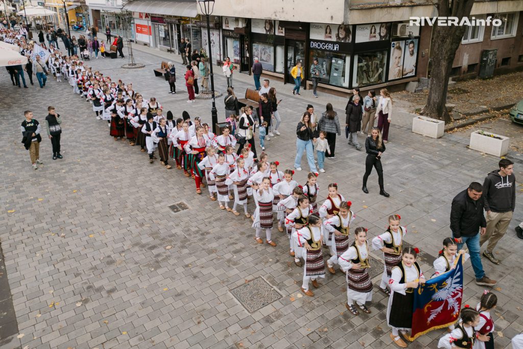 Decije kolo pod tarom Rivera info 13