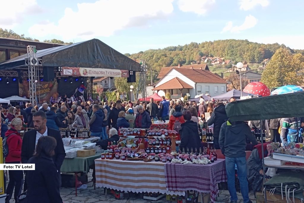 U Krupnju je 18. i 19. oktobra 2025. godine uspešno održana 12. po redu tradicionalna manifestacija „Plodovi Rađevine“, najznačajniji agrarno-turistički događaj opštine Krupanj i kruna njenog manifestacionog turizma. Ove godine, manifestacija je prvi put trajala dva dana i okupila je oko 200 izlagača iz cele Srbije.