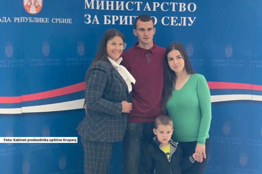 Ministarstvo za brigu o selu već petu godinu uspešno sprovodi program „Kuća na selu“, čiji je cilj da oživi napuštena domaćinstva širom Srbije