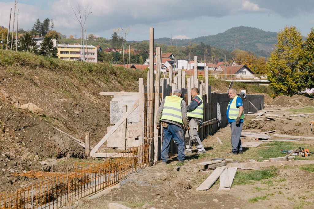 obilazak radova na izgradnji terena Ljubovija Rivera info 7