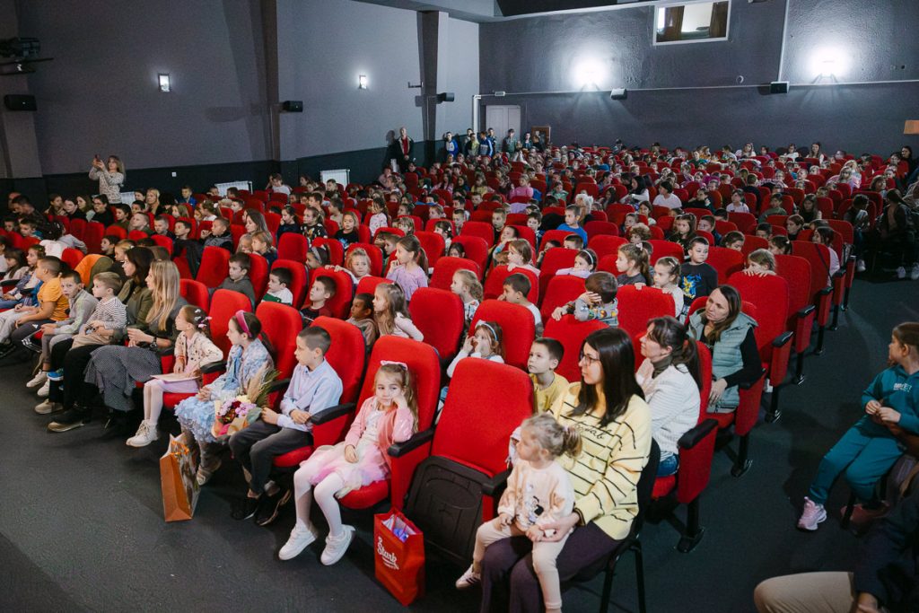Pozorišni festival "Deca za decu - Neša Nenadović", Ljubovija