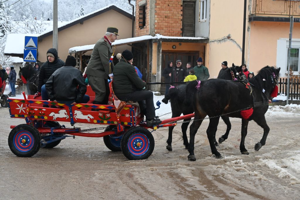 Bozicni konji 2026 1656
