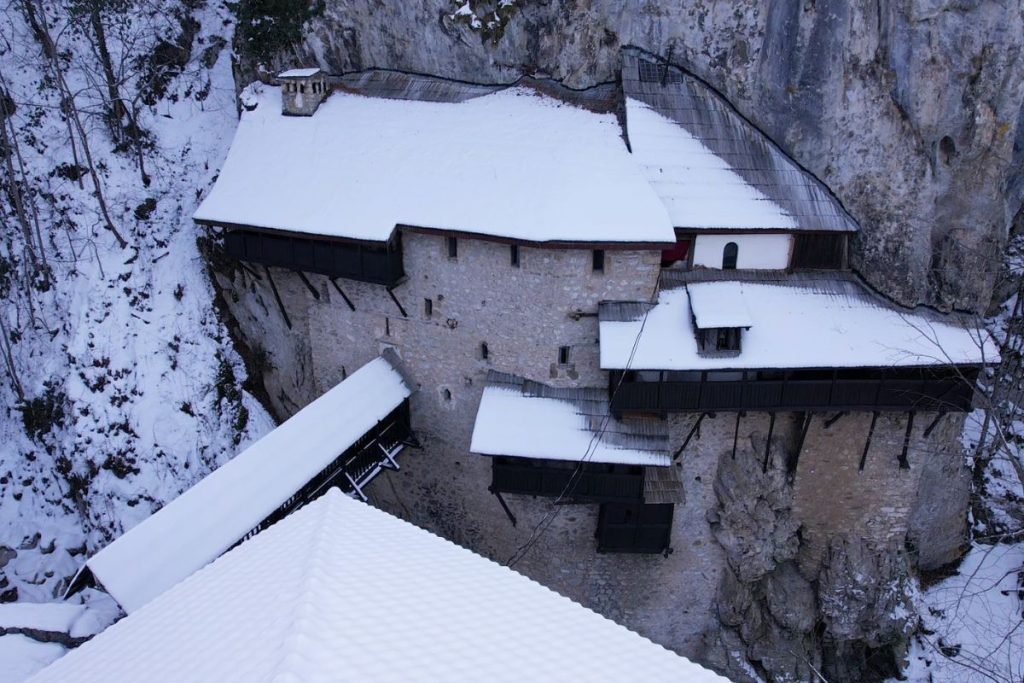 Manastir Crna Reka 3