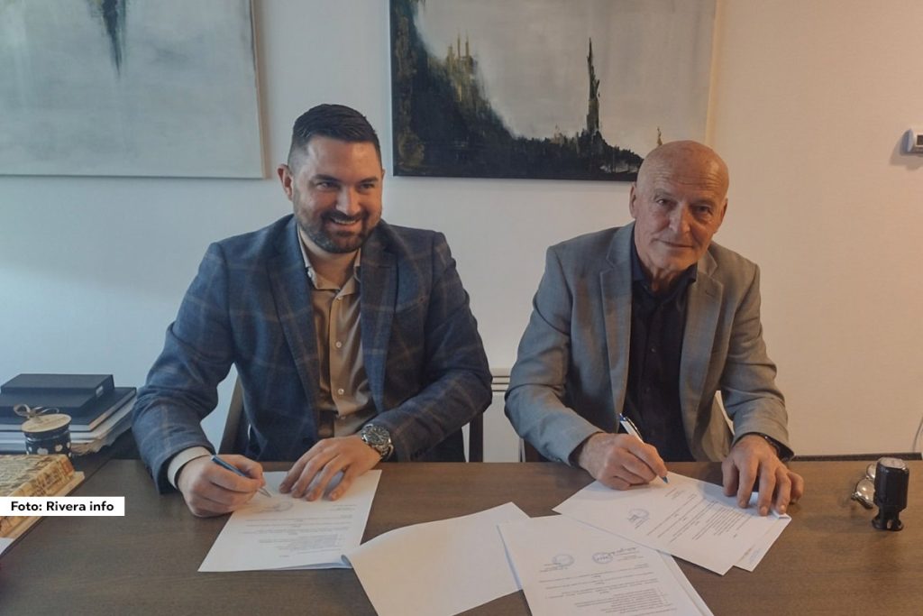 Predsednik Kulturno-umetničkog društva „Most“ iz Bratunca, mr Miloš Mitrović, potpisao je juče, u petak 13. marta, Protokol o saradnji sa direktorom Javnog preduzeća „Beogradska tvrđava“ iz Beograda, Nemanjom Šegrtom.