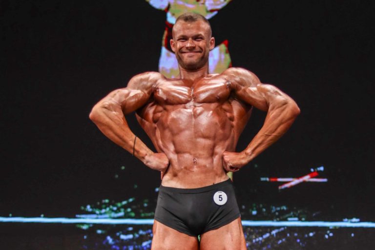 Među najuspešnijima istakao se Filip Oreščanin iz Osečine, koji se u svoje mesto vratio sa dve medalje i potvrdio da pripada samom vrhu domaće bodibilding scene.