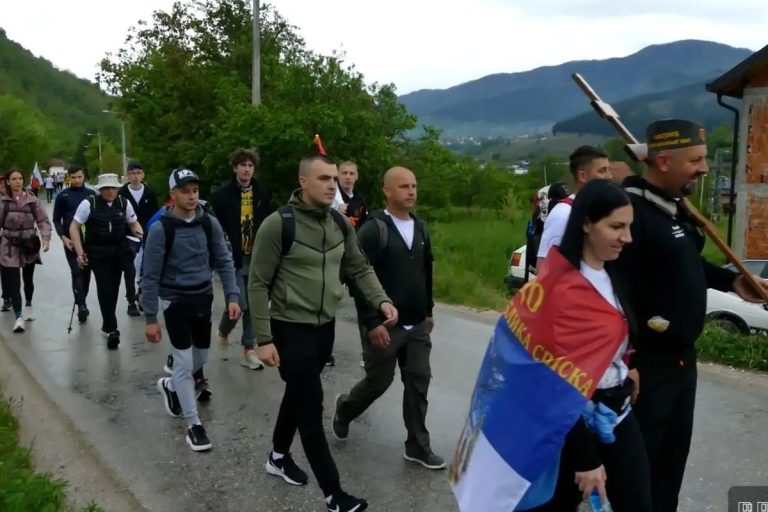 Vođeni verom i poštovanjem prema velikom Svetom Vasiliju Ostroškom grupa od 27 stanovnika opštine Rudo u BiH krenula je na hodočašće do manastira Ostrog u Crnoj Gori. 